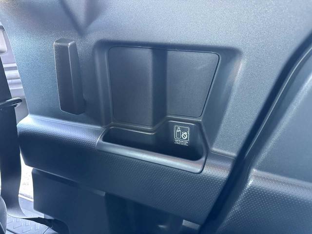 FJクルーザー ベースグレード 禁煙車 純正フルセグナビ バックカメラ CD/DVD サイドエアバッグ カーテンエアバッグ 障害物センサー(49枚目)