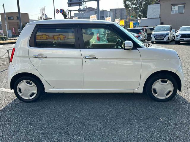 Ｎ－ＯＮＥ Ｇ・Ｌパッケージ　禁煙車　フルセグナビ　ＣＤ／ＤＶＤ　バックカメラ　ＥＴＣ　運転席・助手席エアバッグ　カーテンエアバッグ　頸部衝突緩和ヘッドレスト　横滑り防止装置（3枚目）