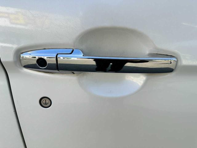 Ｎ－ＯＮＥ Ｇ・Ｌパッケージ　禁煙車　フルセグナビ　ＣＤ／ＤＶＤ　バックカメラ　ＥＴＣ　運転席・助手席エアバッグ　カーテンエアバッグ　頸部衝突緩和ヘッドレスト　横滑り防止装置（15枚目）