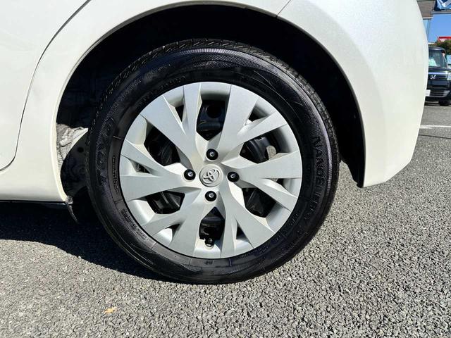 ヴィッツ ハイブリッドＵ　禁煙車　フルセグＴＶ　Ｂｌｕｅｔｏｏｔｈ　ＣＤ／ＤＶＤ　バックカメラ　ＥＴＣ　ドライブレコーダー前後　クルーズコントロール　運転席・助手席エアバッグ　衝突被害軽減ブレーキ　レーンキープアシスト（11枚目）