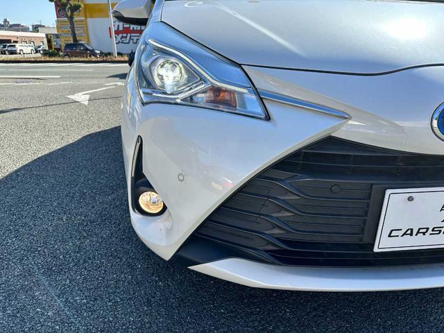 ヴィッツ ハイブリッドＵ　禁煙車　フルセグＴＶ　Ｂｌｕｅｔｏｏｔｈ　ＣＤ／ＤＶＤ　バックカメラ　ＥＴＣ　ドライブレコーダー前後　クルーズコントロール　運転席・助手席エアバッグ　衝突被害軽減ブレーキ　レーンキープアシスト（14枚目）