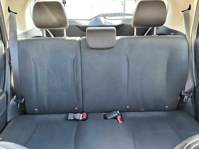 ヴィッツ ハイブリッドＵ　禁煙車　フルセグＴＶ　Ｂｌｕｅｔｏｏｔｈ　ＣＤ／ＤＶＤ　バックカメラ　ＥＴＣ　ドライブレコーダー前後　クルーズコントロール　運転席・助手席エアバッグ　衝突被害軽減ブレーキ　レーンキープアシスト（25枚目）