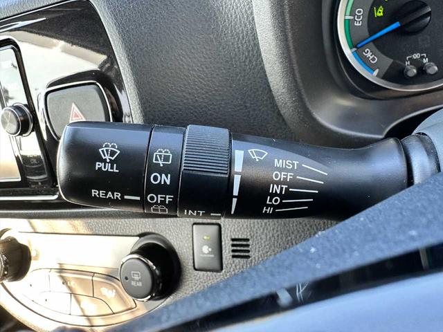 ヴィッツ ハイブリッドＵ　禁煙車　フルセグＴＶ　Ｂｌｕｅｔｏｏｔｈ　ＣＤ／ＤＶＤ　バックカメラ　ＥＴＣ　ドライブレコーダー前後　クルーズコントロール　運転席・助手席エアバッグ　衝突被害軽減ブレーキ　レーンキープアシスト（37枚目）