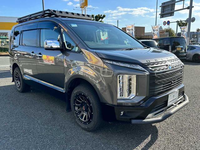 デリカＤ：５ Ｐ　禁煙車　フルセグＴＶ　全方位バックカメラ　Ｂｌｕｅｔｏｏｔｈ　後席モニター　アダプティブクルーズコントロール　衝突被害軽減ブレーキ　アクセル踏み間違い防止装置　両側電動スライドドア（3枚目）