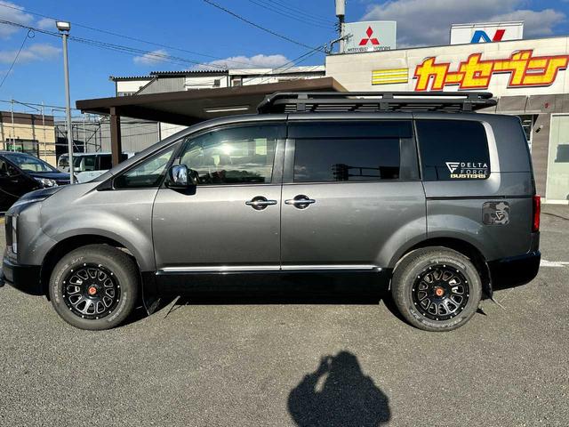 デリカＤ：５ Ｐ　禁煙車　フルセグＴＶ　全方位バックカメラ　Ｂｌｕｅｔｏｏｔｈ　後席モニター　アダプティブクルーズコントロール　衝突被害軽減ブレーキ　アクセル踏み間違い防止装置　両側電動スライドドア（8枚目）