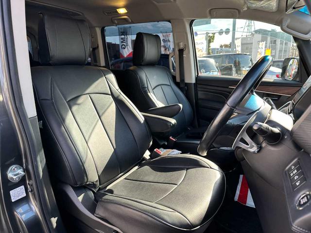 デリカＤ：５ Ｐ　禁煙車　フルセグＴＶ　全方位バックカメラ　Ｂｌｕｅｔｏｏｔｈ　後席モニター　アダプティブクルーズコントロール　衝突被害軽減ブレーキ　アクセル踏み間違い防止装置　両側電動スライドドア（21枚目）