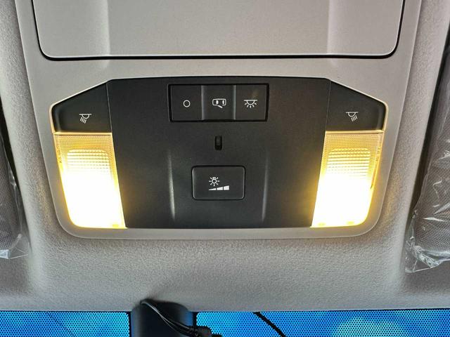 デリカＤ：５ Ｐ　禁煙車　フルセグＴＶ　全方位バックカメラ　Ｂｌｕｅｔｏｏｔｈ　後席モニター　アダプティブクルーズコントロール　衝突被害軽減ブレーキ　アクセル踏み間違い防止装置　両側電動スライドドア（62枚目）