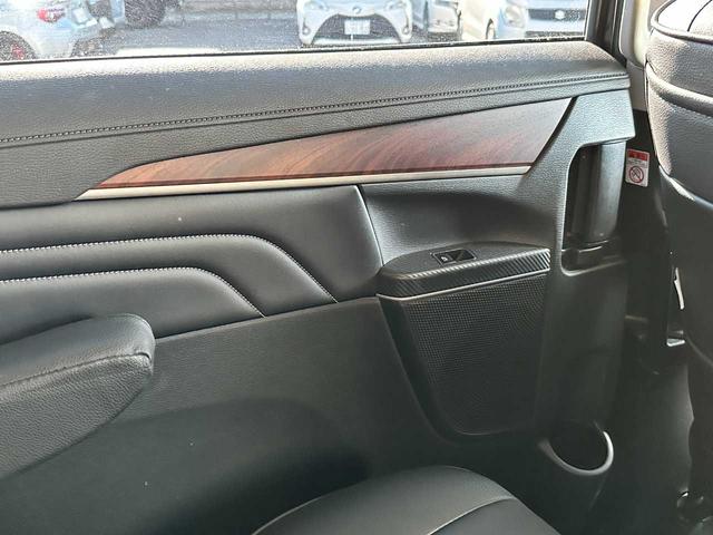 デリカＤ：５ Ｐ　禁煙車　フルセグＴＶ　全方位バックカメラ　Ｂｌｕｅｔｏｏｔｈ　後席モニター　アダプティブクルーズコントロール　衝突被害軽減ブレーキ　アクセル踏み間違い防止装置　両側電動スライドドア（71枚目）