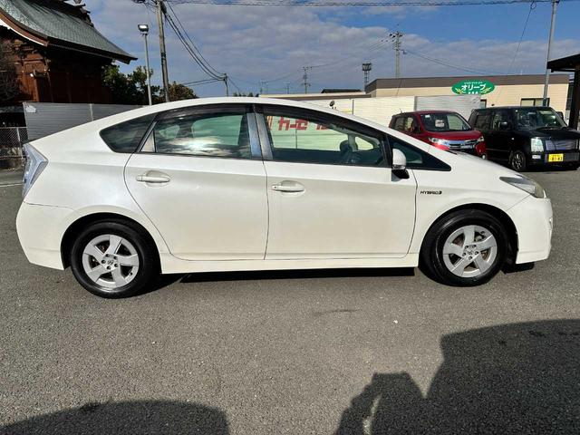 プリウス S 禁煙車 SDナビ ワンセグTV ETC 運転席・助手席エアバッグ サイドエアバッグ カーテンエアバッグ(4枚目)