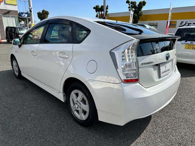 プリウス S 禁煙車 SDナビ ワンセグTV ETC 運転席・助手席エアバッグ サイドエアバッグ カーテンエアバッグ(7枚目)