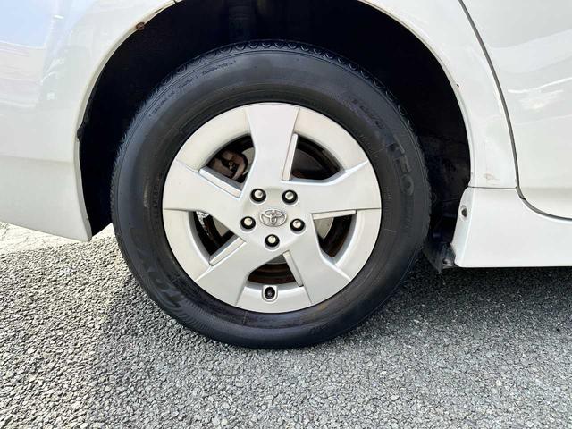 プリウス S 禁煙車 SDナビ ワンセグTV ETC 運転席・助手席エアバッグ サイドエアバッグ カーテンエアバッグ(10枚目)