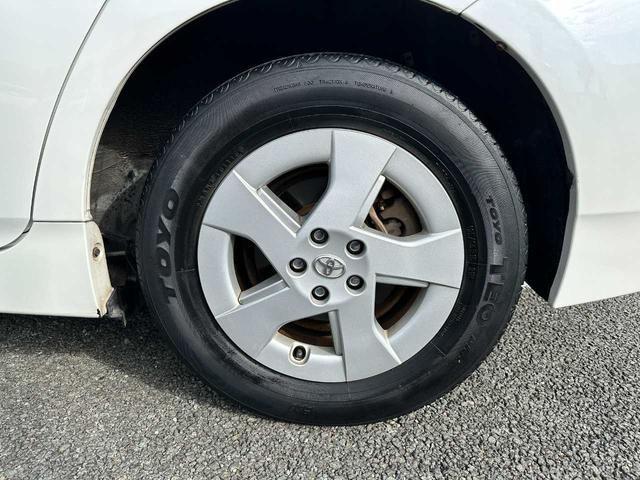 プリウス S 禁煙車 SDナビ ワンセグTV ETC 運転席・助手席エアバッグ サイドエアバッグ カーテンエアバッグ(11枚目)