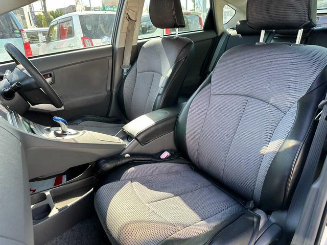 プリウス S 禁煙車 SDナビ ワンセグTV ETC 運転席・助手席エアバッグ サイドエアバッグ カーテンエアバッグ(18枚目)