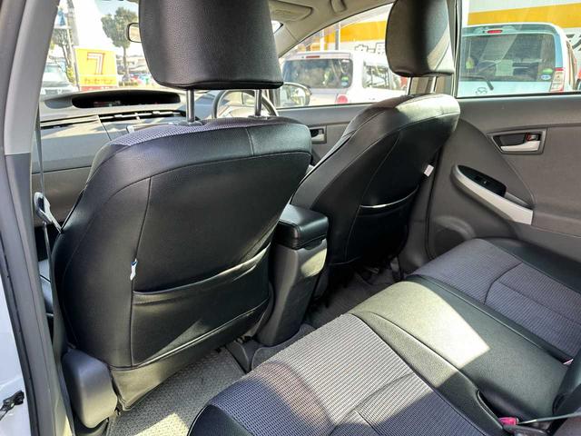 プリウス S 禁煙車 SDナビ ワンセグTV ETC 運転席・助手席エアバッグ サイドエアバッグ カーテンエアバッグ(24枚目)