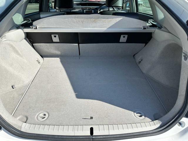 プリウス S 禁煙車 SDナビ ワンセグTV ETC 運転席・助手席エアバッグ サイドエアバッグ カーテンエアバッグ(25枚目)