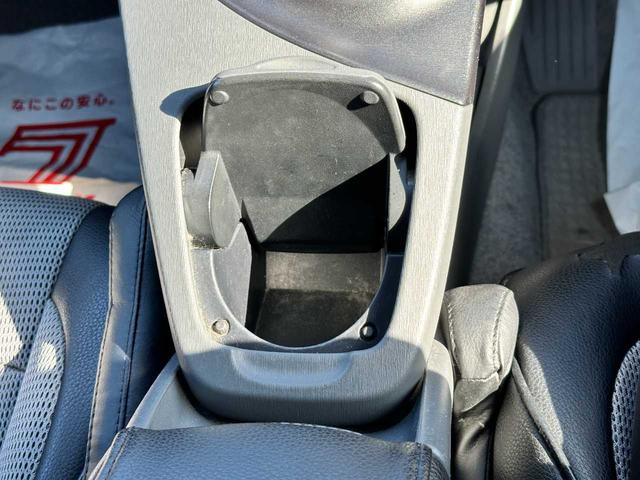 プリウス S 禁煙車 SDナビ ワンセグTV ETC 運転席・助手席エアバッグ サイドエアバッグ カーテンエアバッグ(50枚目)