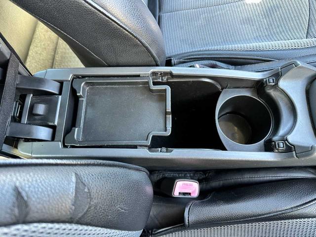 プリウス S 禁煙車 SDナビ ワンセグTV ETC 運転席・助手席エアバッグ サイドエアバッグ カーテンエアバッグ(51枚目)