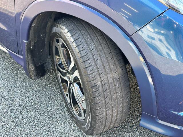 ヴェゼル ハイブリッドZ・ホンダセンシング 禁煙車 フルセグTV バックカメラ Bluetooth CD/DVD ETC ドラレコ MTモード付 アダプティブクルーズコントロール 衝突被害軽減ブレーキ アクセル踏み間違い防止装置(8枚目)