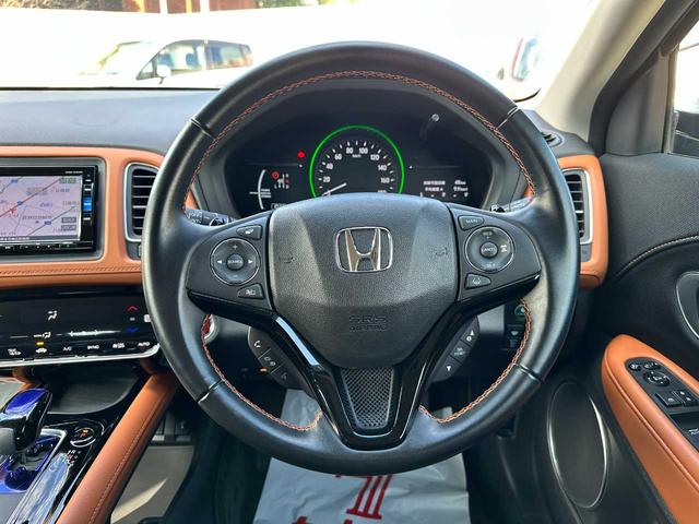 ヴェゼル ハイブリッドZ・ホンダセンシング 禁煙車 フルセグTV バックカメラ Bluetooth CD/DVD ETC ドラレコ MTモード付 アダプティブクルーズコントロール 衝突被害軽減ブレーキ アクセル踏み間違い防止装置(33枚目)