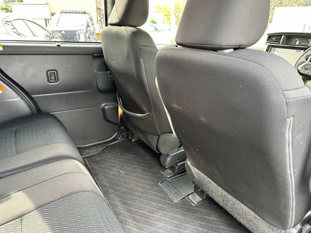 ルーミー カスタムＧ　禁煙車　ＥＴＣ　バックカメラ　フルセグＴＶ　Ｂｌｕｅｔｏｏｔｈ　アダプティブクルーズコントロール　障害物センサー　衝突被害軽減ブレーキ　アクセル踏み間違い防止装置（23枚目）