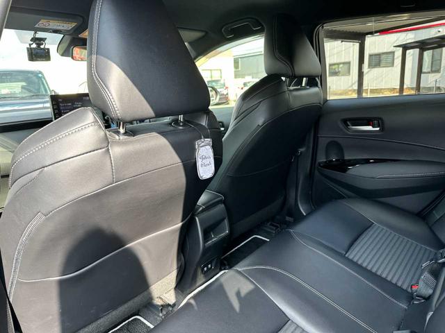 カローラツーリング ハイブリッド　ダブルバイビー　禁煙車　ディスプレイオーディオ　Ｂｌｕｅｔｏｏｔｈ　バックカメラ　ＥＴＣ　ドラレコ前後　衝突被害軽減ブレーキ　障害物センサー　アクセル踏み間違い防止装置　レーンキープアシスト（29枚目）