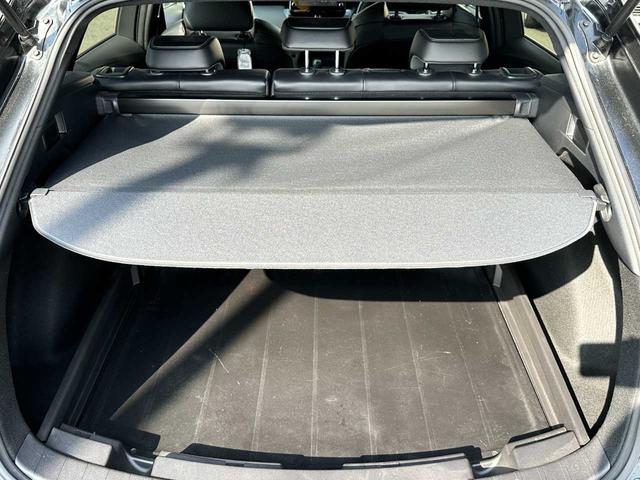 カローラツーリング ハイブリッド　ダブルバイビー　禁煙車　ディスプレイオーディオ　Ｂｌｕｅｔｏｏｔｈ　バックカメラ　ＥＴＣ　ドラレコ前後　衝突被害軽減ブレーキ　障害物センサー　アクセル踏み間違い防止装置　レーンキープアシスト（33枚目）