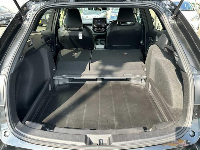 カローラツーリング ハイブリッド　ダブルバイビー　禁煙車　ディスプレイオーディオ　Ｂｌｕｅｔｏｏｔｈ　バックカメラ　ＥＴＣ　ドラレコ前後　衝突被害軽減ブレーキ　障害物センサー　アクセル踏み間違い防止装置　レーンキープアシスト（34枚目）