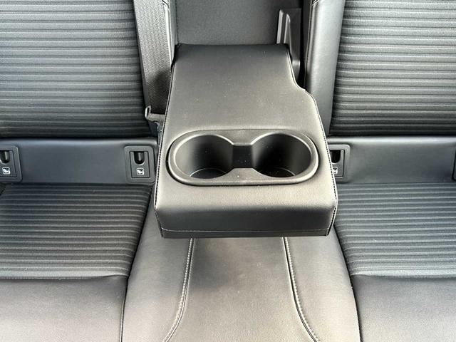 カローラツーリング ハイブリッド　ダブルバイビー　禁煙車　ディスプレイオーディオ　Ｂｌｕｅｔｏｏｔｈ　バックカメラ　ＥＴＣ　ドラレコ前後　衝突被害軽減ブレーキ　障害物センサー　アクセル踏み間違い防止装置　レーンキープアシスト（59枚目）