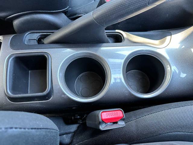 ジューク １５ＲＸ　Ｖセレクション　禁煙車　純正ナビ　フルセグＴＶ　全周囲バックカメラ　Ｂｌｕｅｔｏｏｔｈ　ＣＤ／ＤＶＤ　ＥＴＣ　ドラレコ　衝突被害軽減ブレーキ　レーンキープアシスト　オートマチックハイビーム　ＫＭＧ認定保証（56枚目）