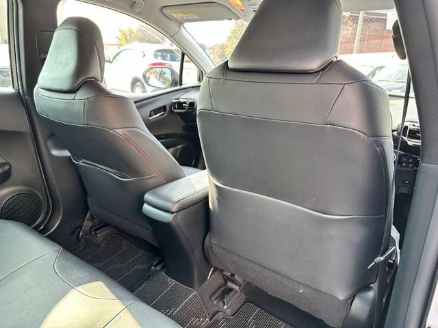 プリウス Aツーリングセレクション 禁煙車 フルセグTV バックカメラ Bluetooth CD/DVD ETC 衝突被害軽減ブレーキ 障害物センサー ブラインドスポットモニター 電動シート パーキングアシスト(23枚目)