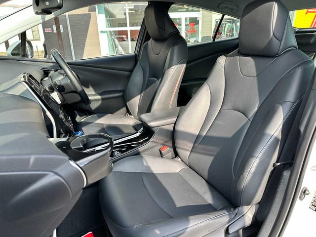プリウス Aツーリングセレクション 禁煙車 フルセグTV バックカメラ Bluetooth CD/DVD ETC 衝突被害軽減ブレーキ 障害物センサー ブラインドスポットモニター 電動シート パーキングアシスト(32枚目)