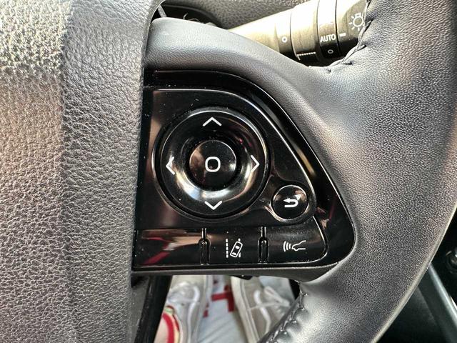 プリウス Aツーリングセレクション 禁煙車 フルセグTV バックカメラ Bluetooth CD/DVD ETC 衝突被害軽減ブレーキ 障害物センサー ブラインドスポットモニター 電動シート パーキングアシスト(40枚目)