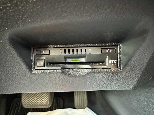 プリウス Aツーリングセレクション 禁煙車 フルセグTV バックカメラ Bluetooth CD/DVD ETC 衝突被害軽減ブレーキ 障害物センサー ブラインドスポットモニター 電動シート パーキングアシスト(57枚目)