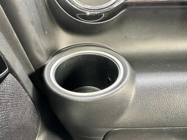 �y�f�B�[���[�̎Ԃ͍����H�z���͂���Ȃ��ƂȂ���ł��I�f�B�[���[�̓I�[�N�V�����Ȃǂ��g�킸�A���ЂŎԂ��d����Ă���̂ň�����ł�������ɏ���p�����m�ň����̂ŁA���z�Ŕ�r���Ă݂Ă��������ˁ�