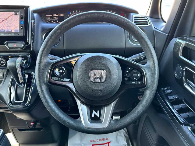 Ｎ－ＢＯＸカスタム Ｇ・Ｌホンダセンシング　禁煙車　ナビ　フルセグＴＶ　Ｂｌｕｅｔｏｏｔｈ　ＣＤ／ＤＶＤ　バックカメラ　ＥＴＣ　衝突被害軽減ブレーキ　横滑り防止装置　レーンキープアシスト　アクセル踏み間違い防止装置　両側スライド片側電動ドア（35枚目）