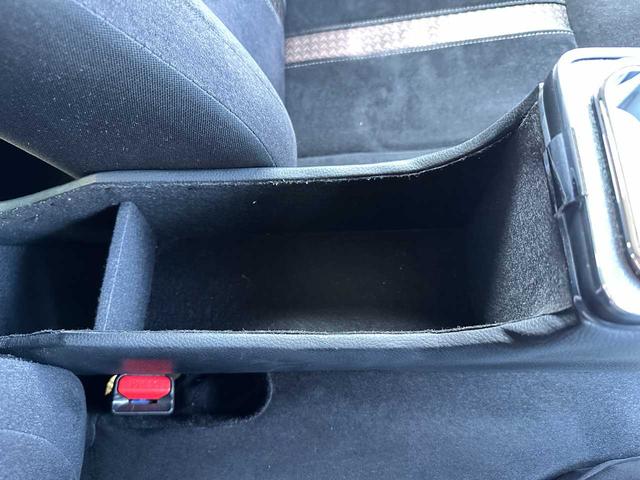 Ｎ－ＢＯＸカスタム Ｇ・Ｌホンダセンシング　禁煙車　ナビ　フルセグＴＶ　Ｂｌｕｅｔｏｏｔｈ　ＣＤ／ＤＶＤ　バックカメラ　ＥＴＣ　衝突被害軽減ブレーキ　横滑り防止装置　レーンキープアシスト　アクセル踏み間違い防止装置　両側スライド片側電動ドア（62枚目）