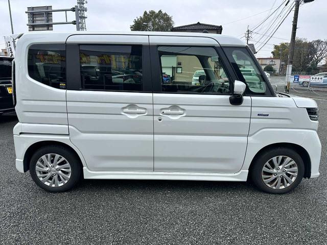 スペーシアカスタム ハイブリッドＧＳ　スズキコネクト対応通信機装着車　禁煙車　マルチアラウンドモニター　フルセグＴＶ　Ｂｌｕｅｔｏｏｔｈ　ＣＤ／ＤＶＤ　ドライブレコーダー　衝突被害軽減ブレーキ　障害物センサー　アクセル踏み間違い防止装置（6枚目）