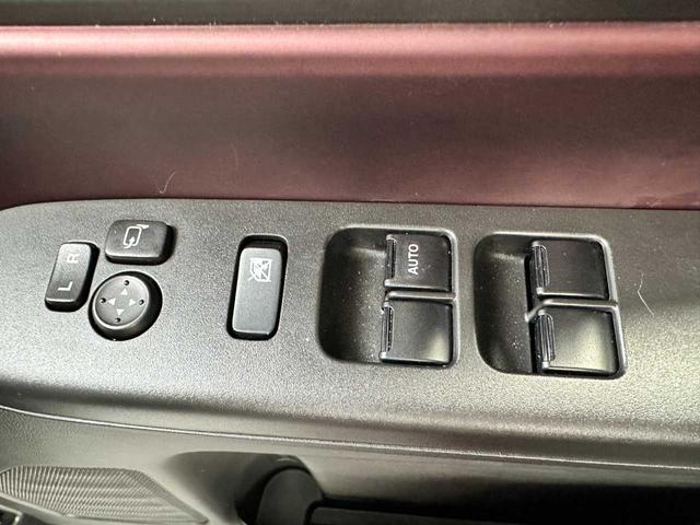 スペーシアカスタム ハイブリッドＧＳ　スズキコネクト対応通信機装着車　禁煙車　マルチアラウンドモニター　フルセグＴＶ　Ｂｌｕｅｔｏｏｔｈ　ＣＤ／ＤＶＤ　ドライブレコーダー　衝突被害軽減ブレーキ　障害物センサー　アクセル踏み間違い防止装置（52枚目）