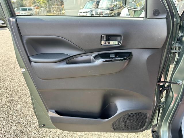 デリカミニ Ｔ　運転席助手席エアバッグ　ＬＥＤヘッドランプ　バックモニター　ルーフレール　コーナーセンサー　フルオートエアコン　前席シートヒーター　キーフリーシステム　盗難防止　ｉストップ　ベンチシート　スマートキー（50枚目）