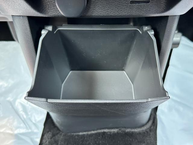 デリカミニ Ｔ　運転席助手席エアバッグ　ＬＥＤヘッドランプ　バックモニター　ルーフレール　コーナーセンサー　フルオートエアコン　前席シートヒーター　キーフリーシステム　盗難防止　ｉストップ　ベンチシート　スマートキー（59枚目）