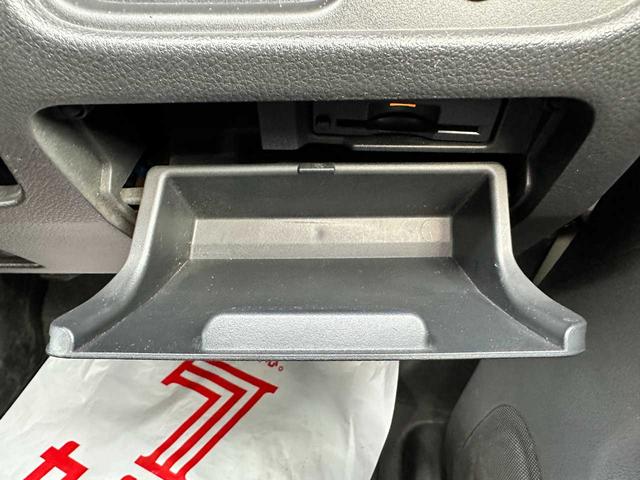 セレナ ハイウェイスター 禁煙車 HDDナビ フルセグTV CD/DVD バックカメラ 両側スライドドア 頸部衝突緩和ヘッドレスト ETC 3列シート 8人乗り ウォークスルー フロントフォグランプ(62枚目)