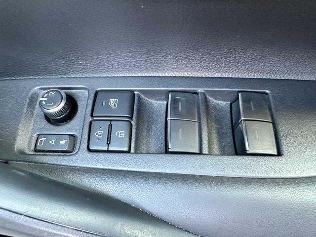 �y����Ȃ��Ă��n�j�I���C�y�ɂ��₢���킹�����������z���ÎԂ͈ꕨ�ꉿ�A�����̂悤�ɍ݌ɂ̓���ւ�肪����܂��B�C�ɂȂ�Ԃ͎�芸�������₢���킹���Ă݂Ă���������