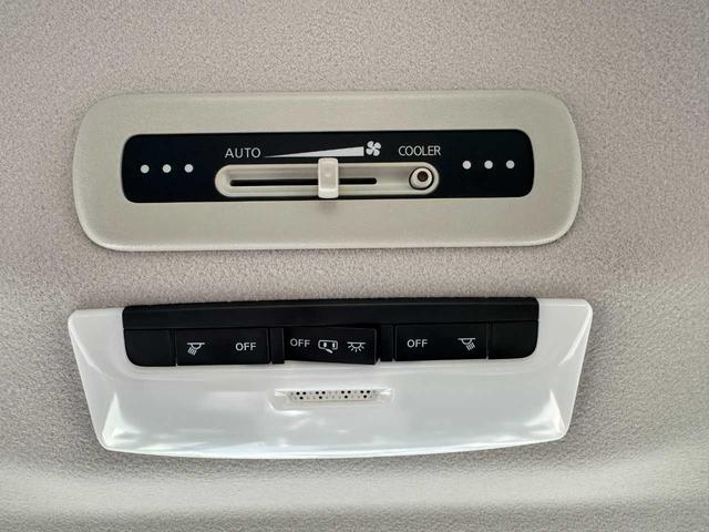 セレナ ハイウェイスター　禁煙車　ＫＭＧ認定保証　ナビ　フルセグＴＶ　バックカメラ　Ｂｌｕｅｔｏｏｔｈ　ＣＤ／ＤＶＤ　両側電動スライドドア　衝突被害軽減ブレーキ　レーンキープアシスト　ドライブレコーダー　ＥＴＣ　ウォークスルー（59枚目）