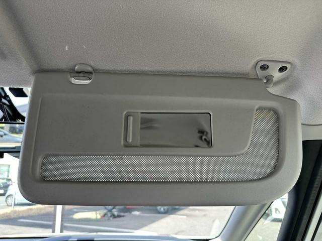 セレナ ハイウェイスター　禁煙車　ＫＭＧ認定保証　ナビ　フルセグＴＶ　バックカメラ　Ｂｌｕｅｔｏｏｔｈ　ＣＤ／ＤＶＤ　両側電動スライドドア　衝突被害軽減ブレーキ　レーンキープアシスト　ドライブレコーダー　ＥＴＣ　ウォークスルー（63枚目）