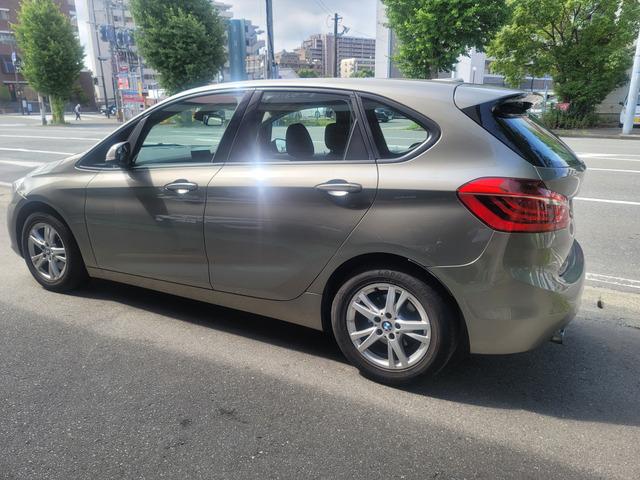 ２シリーズ ２１８ｉアクティブツアラー　本革シート　電動シート　横滑り防止　衝突軽減ブレーキ（8枚目）