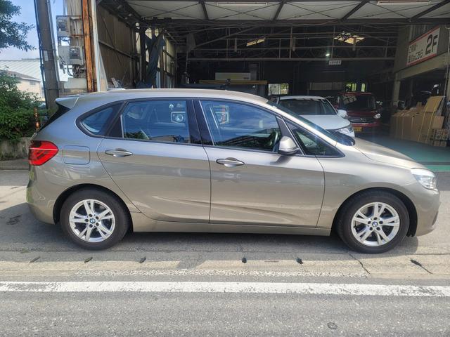 ２シリーズ ２１８ｉアクティブツアラー　本革シート　電動シート　横滑り防止　衝突軽減ブレーキ（9枚目）