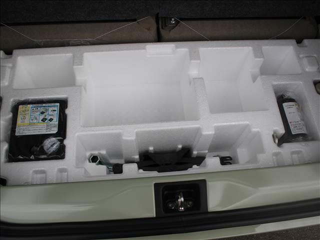 アルトラパン Ｌ　届出済み未使用車　衝突被害軽減ブレーキ　スマートキー　アイドリングストップ　シートヒーター　盗難防止システム（7枚目）
