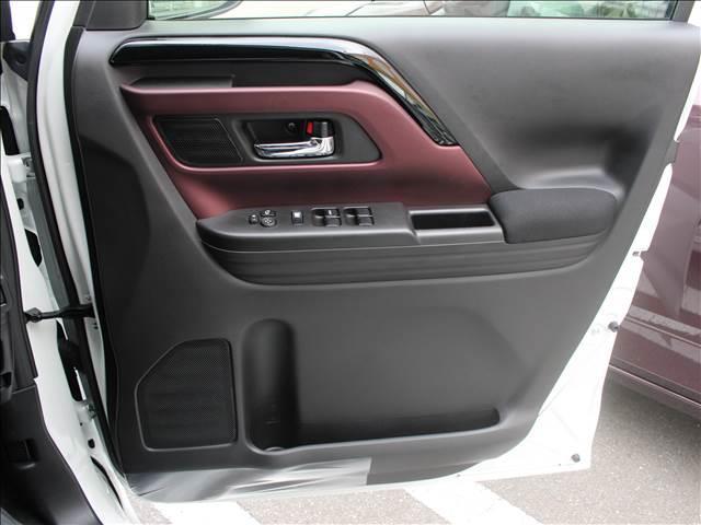 スペーシアカスタム ＨＹＢＲＩＤ　ＸＳ（50枚目）