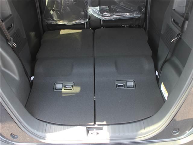Ｎ－ＢＯＸカスタム ベースグレード　届出済み未使用車（7枚目）