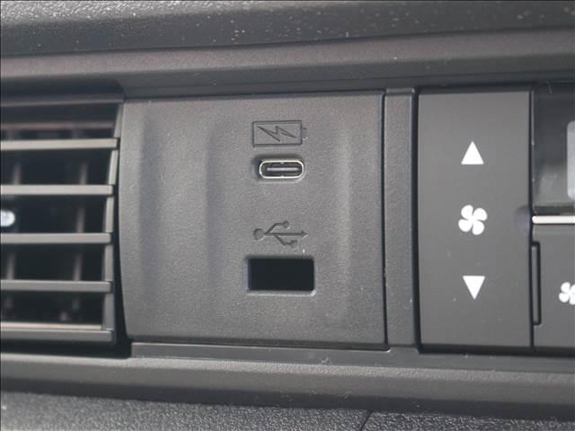 Ｎ－ＢＯＸカスタム ベースグレード　届出済み未使用車（31枚目）